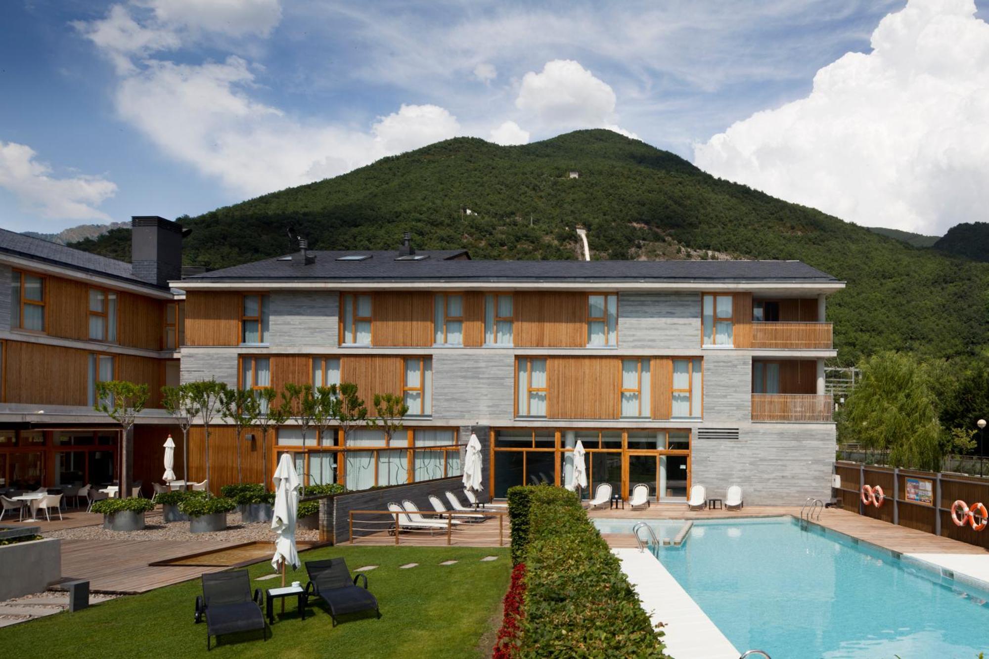 Hotel Tierra De Biescas Exteriér fotografie